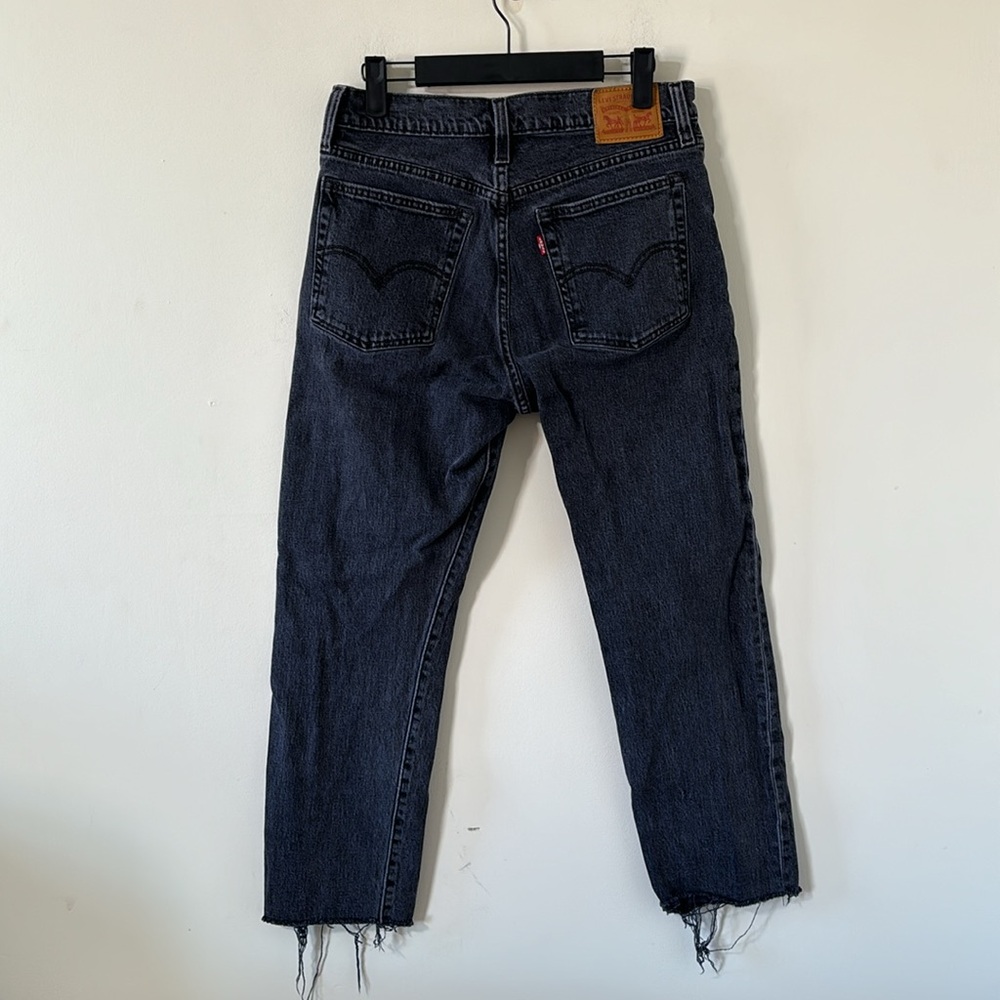 Levi’s 501 Crop Jeans Get Off My Cloud Black Denim Jeans Size 29 - Picture 7 of 12